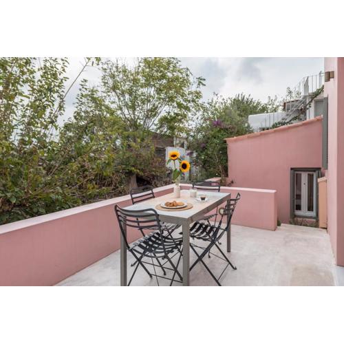 Anafiotika hideaway acropolis Athens by Cycladica