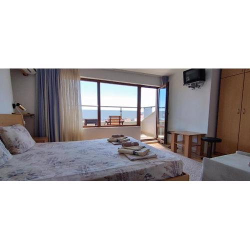 Anchors Guest House