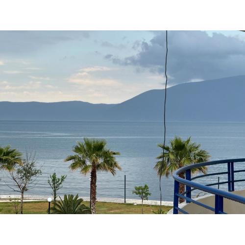 Andi Seaview Apartments