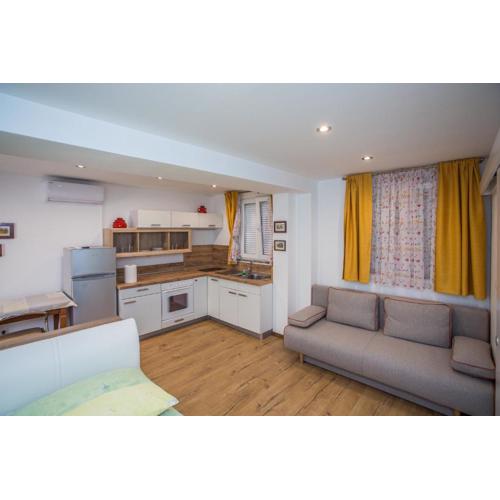 Andrije Buvine Apartments