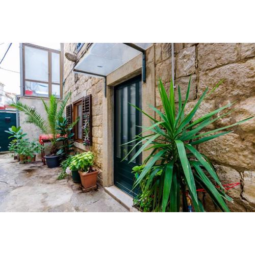 ANDROMEDA lovely one bedroom apartment
