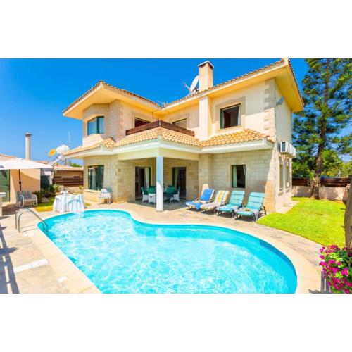 Androula Villas Collection