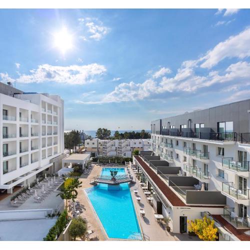 Anemi Hotel & Suites