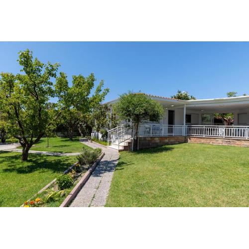 Angelana Beach Villa