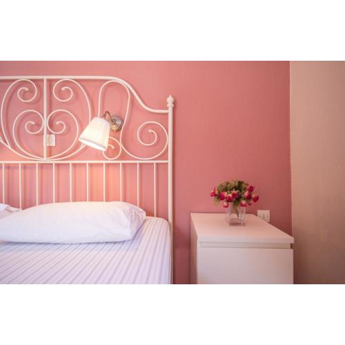 Angelika Rooms