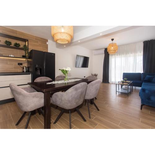 Angolo Apartments