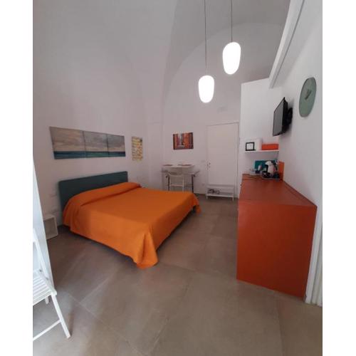 Angolo Manzoni 14