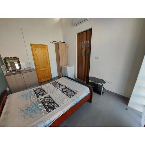 Anna Guesthouse 10 min walk from the beach