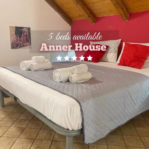 Anner House