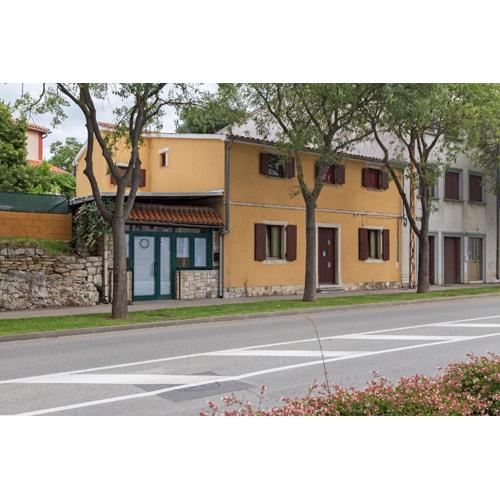 Anni Apartments