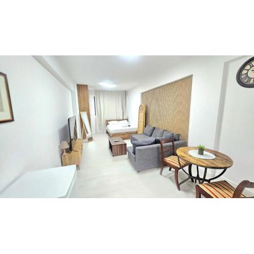 Antionette Studio Apartment