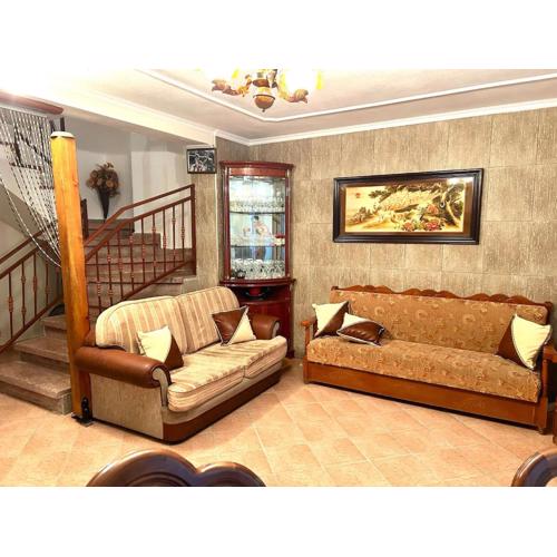 Antique Duplex near the beach