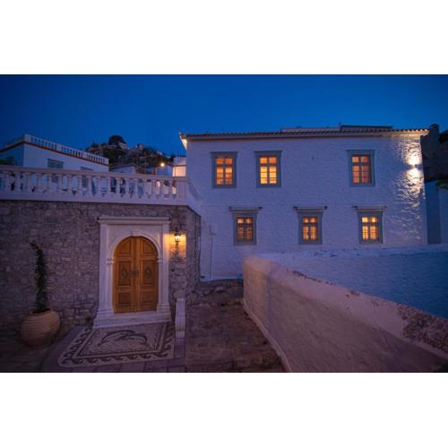 Antoinette Mansion