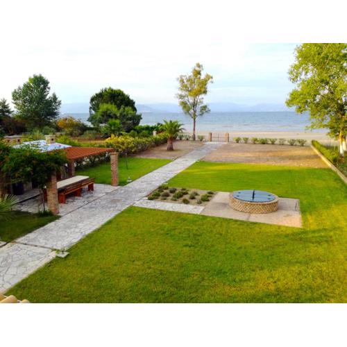 Antonia Beachfront Villa