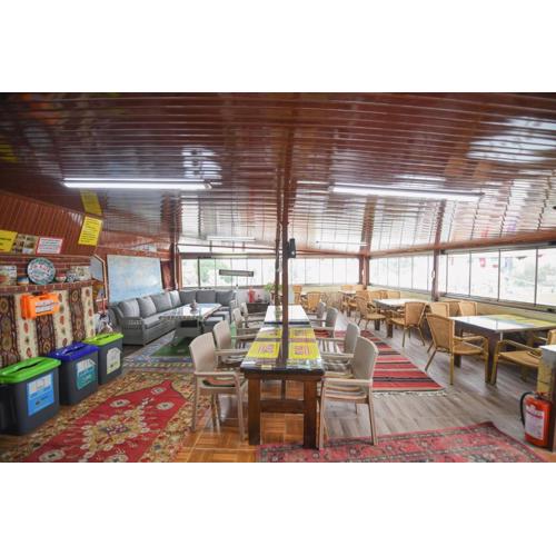 Anz Guest House Pansiyon
