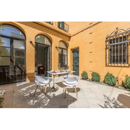 AoA Maestranza Apartment