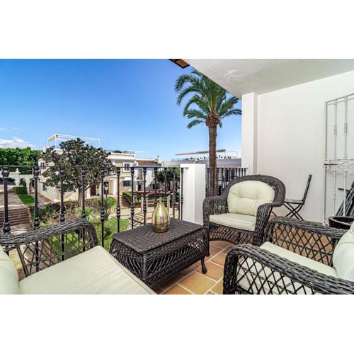 AP103- Aloha Pueblo Marbella by Roomservices