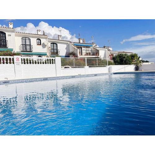 AP410 Azure House
