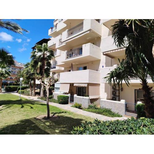 Apart con piscina en Nueva Torrequebrada