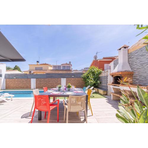 Apart-rent Casa con piscina Montgri 0125