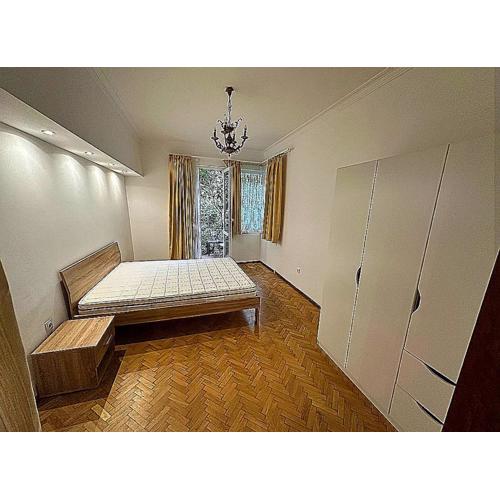 Apartament 87