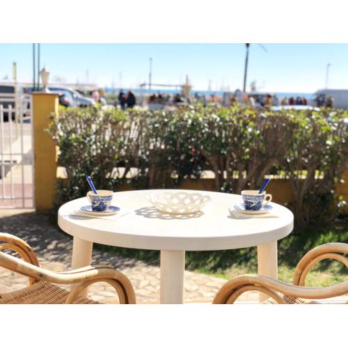 Apartament amb jardi a la platja d\