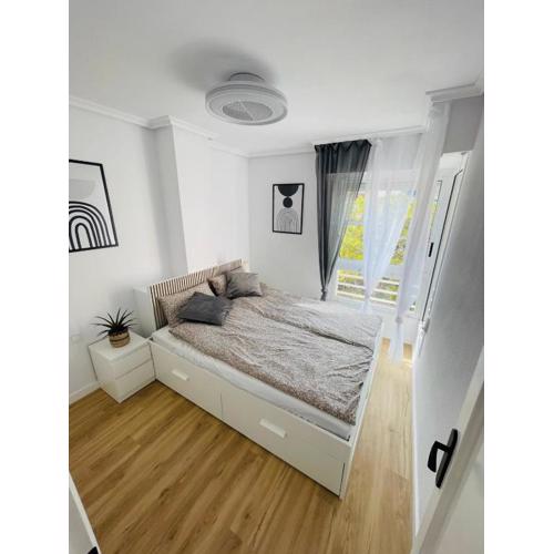 Apartament Galeon Centrum Torrevieja # basen, parking