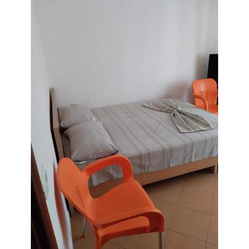 Apartament me qera ditore buze liqenit Text or Contact