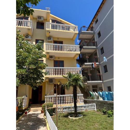 Apartament Velipoje