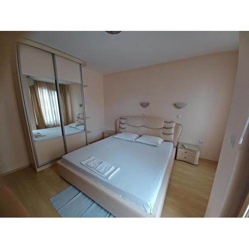 Супер Център Apartament Zheleva