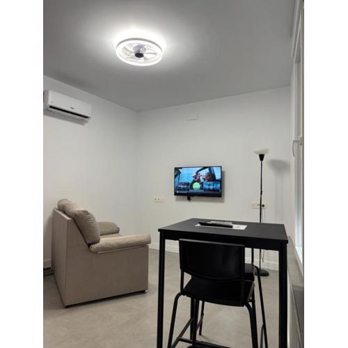 Apartamento 3 a 10 min caminando de la Estación de bus y tren María Zambrano