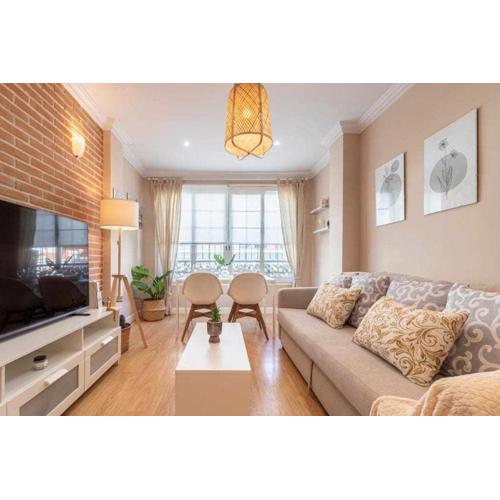 Apartamento 3 en Estadio del Sevilla 8 plazas y m