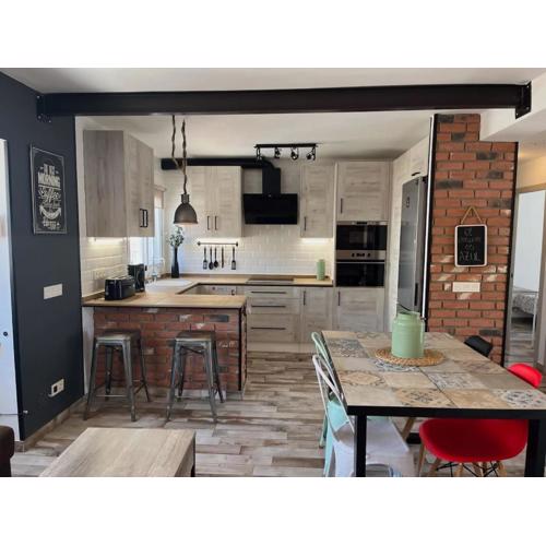 Apartamento 3 hab con parking junto a la playa