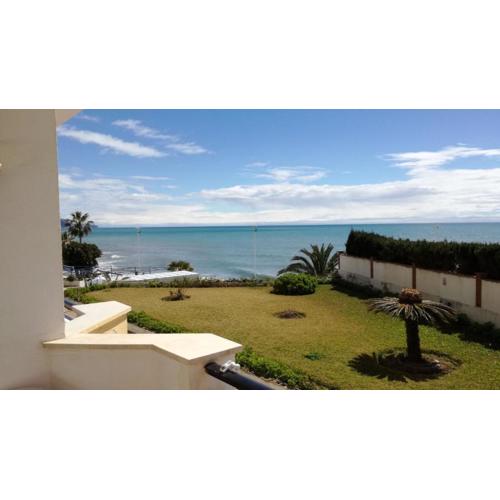 Apartamento a pie de playa.