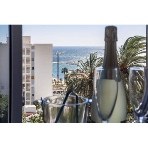 Apartamento acogedor, terraza, piscina y mar