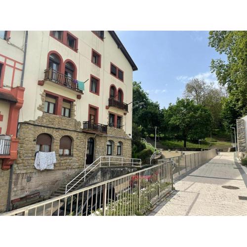 APARTAMENTO AMPLIO en DONOSTIA-SAN SEBASTIAN