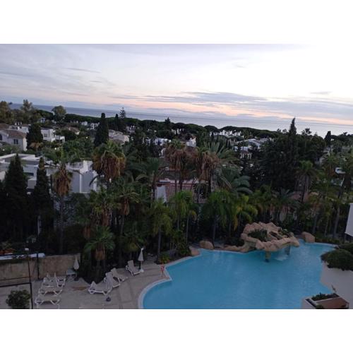 Apartamento Atico Duplex HOTEL Guadalpin Marbella