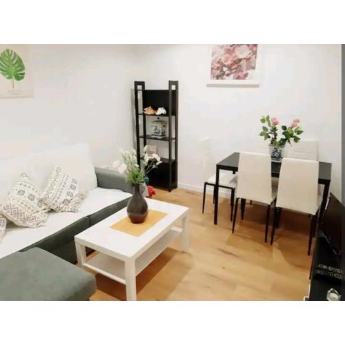 Apartamento céntrico en Granada con garaje gratis.