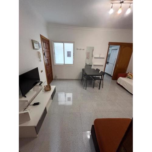 Apartamento céntrico y luminoso ALCARAVANERAS