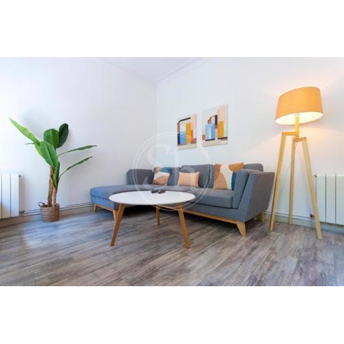 Apartamento cerca de Sagrada Familia