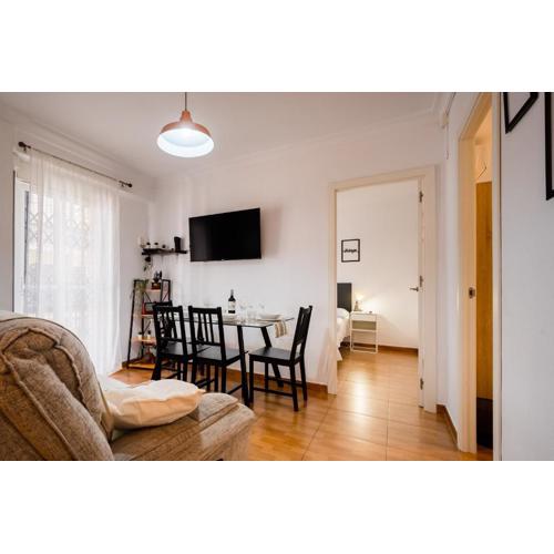 APARTAMENTO CERCA DEL CENTRO Y ESTACION DE TREN,PARKING PRIVADO GRATIS, BICIS GRATIS