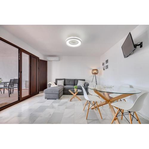 apartamento con amplio porche y bbq