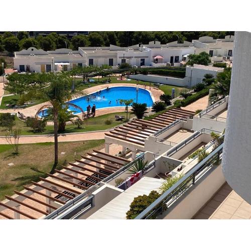 Apartamento con Piscina entre Mar y Montaña, en Font Nova