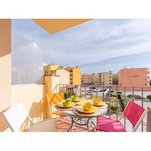 Apartamento con terraza y parking a 2 minutos de la playa - Empuriabrava - HISP-288-66