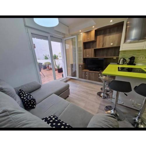 Apartamento con terraza y parking