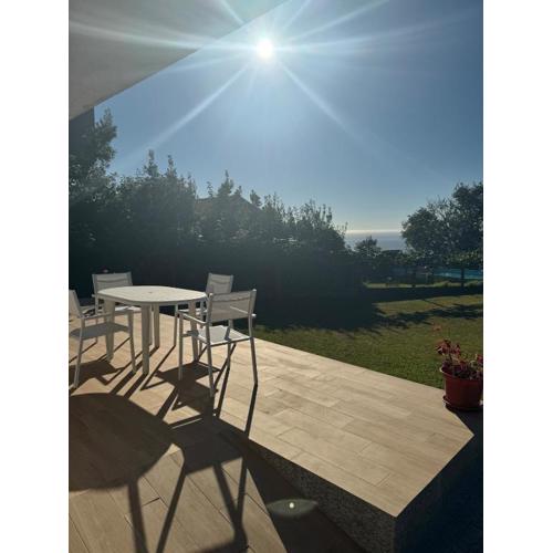 Apartamento con Vistas a las Islas Cíes, Ideal para Explorar Rías Baixas