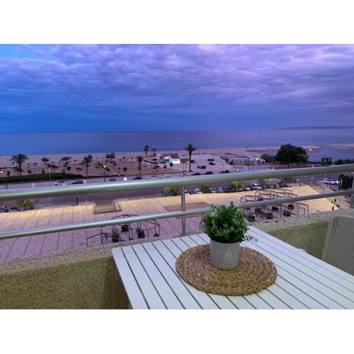 Apartamento Con Vistas Al Mar - WIFI - Aire Acondicionado