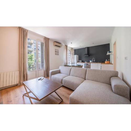 Apartamento de cuatro dormitorios en Calle Aribau You Stylish Apartments