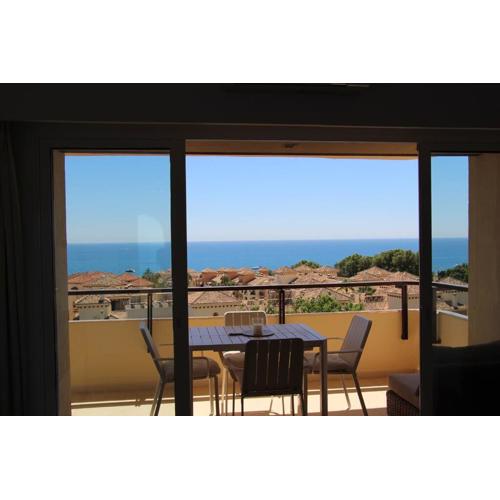 Apartamento en Elviria con vistas al mar