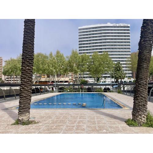 Apartamento en primera línea, Sea Front, Pool & Parking